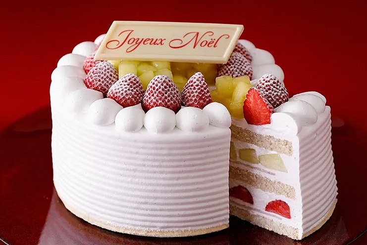 「ホテルニューオータニ」の2026年クリスマスケーキ 苺とメロンを贅沢に重ねた「エクストラスーパーダブルショートケーキ」